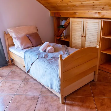 Pensionat Delibab Vendeghaz 4*