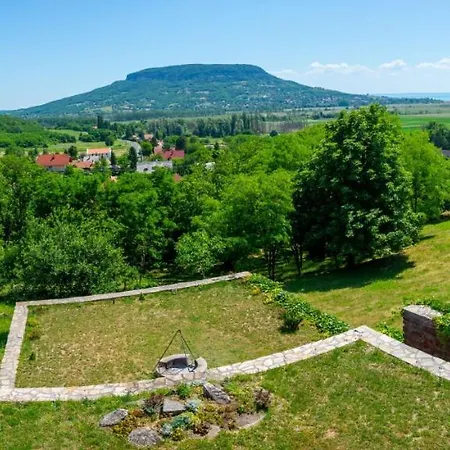 Pensionat Delibab Vendeghaz Szigliget