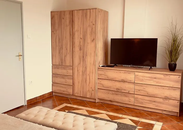 Delibab Vendeghaz 4* Szigliget